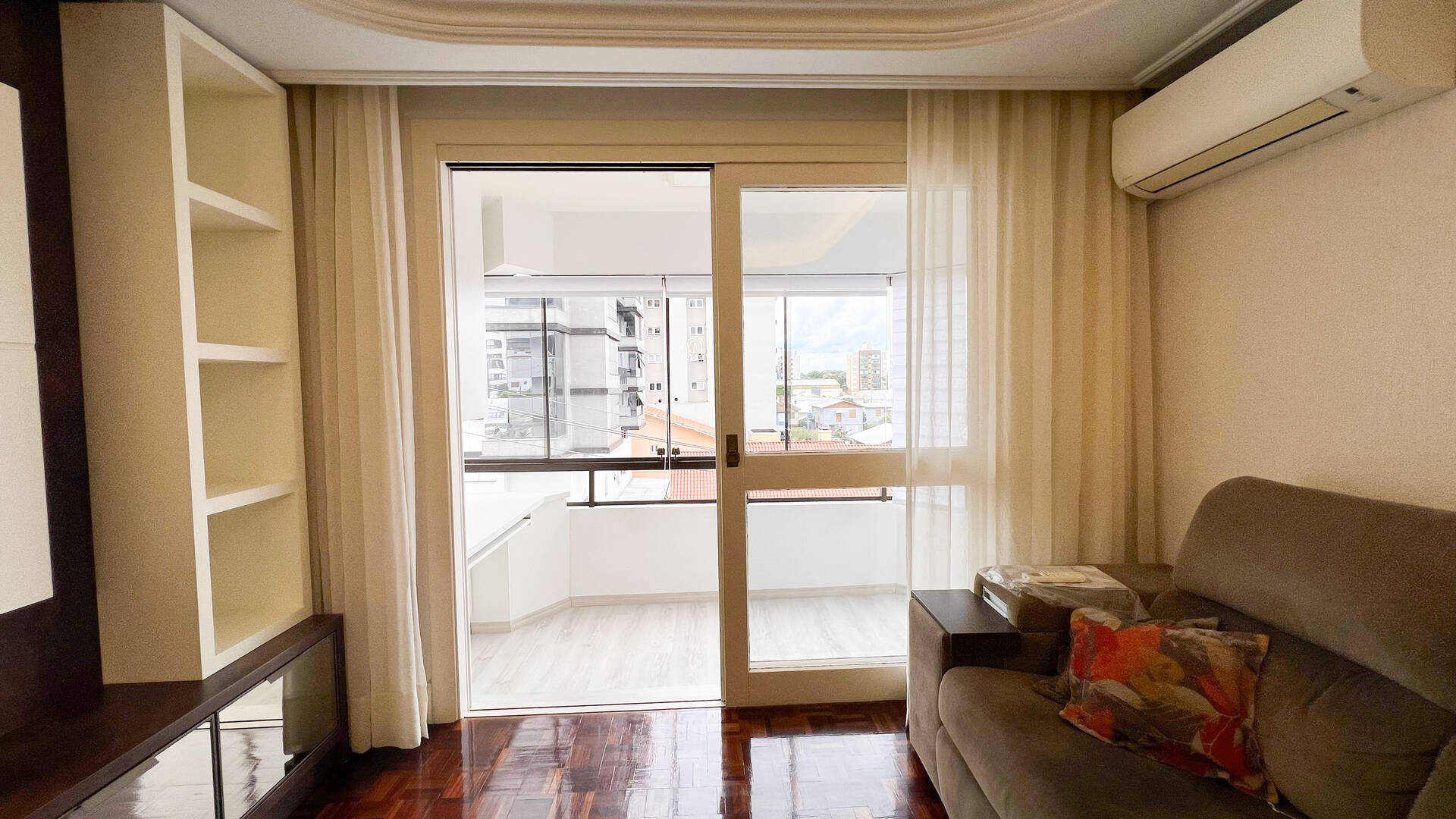 #2202 - Apartamento para Venda em Bento Gonçalves - RS