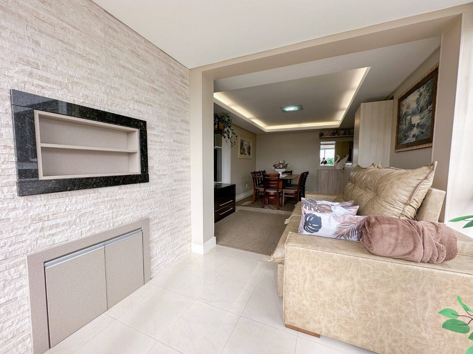 #2411 - Apartamento para Venda em Bento Gonçalves - RS