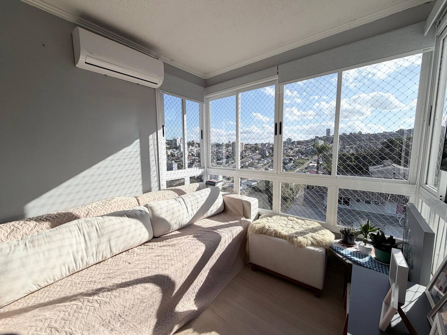 #2443 - Apartamento para Venda em Bento Gonçalves - RS