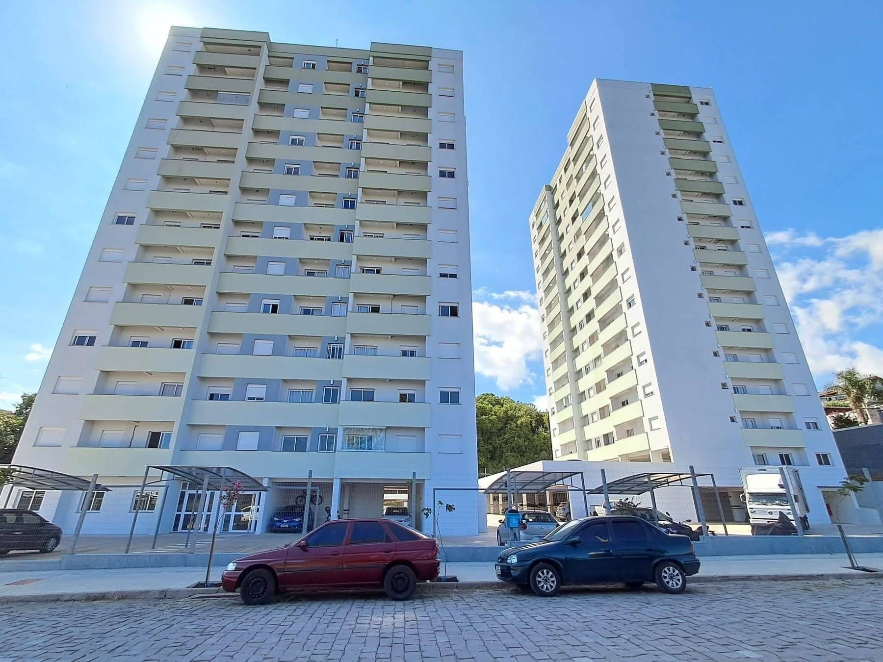 #2446 - Apartamento para Venda em Bento Gonçalves - RS