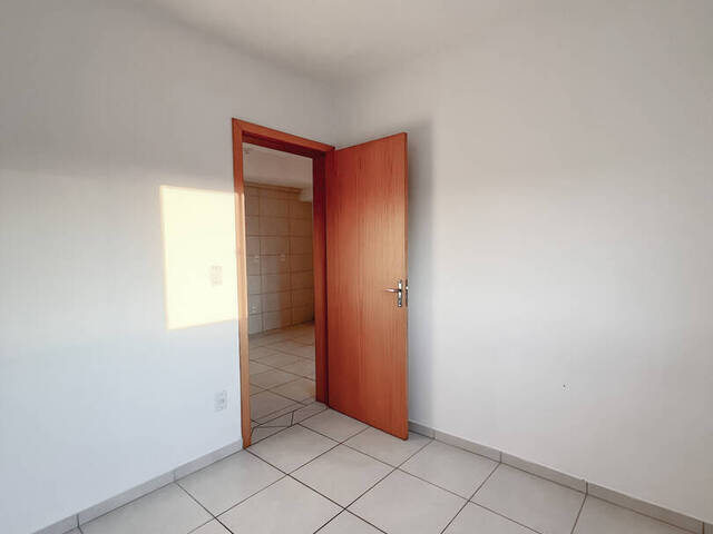 #2200 - Apartamento para Venda em Bento Gonçalves - RS - 3