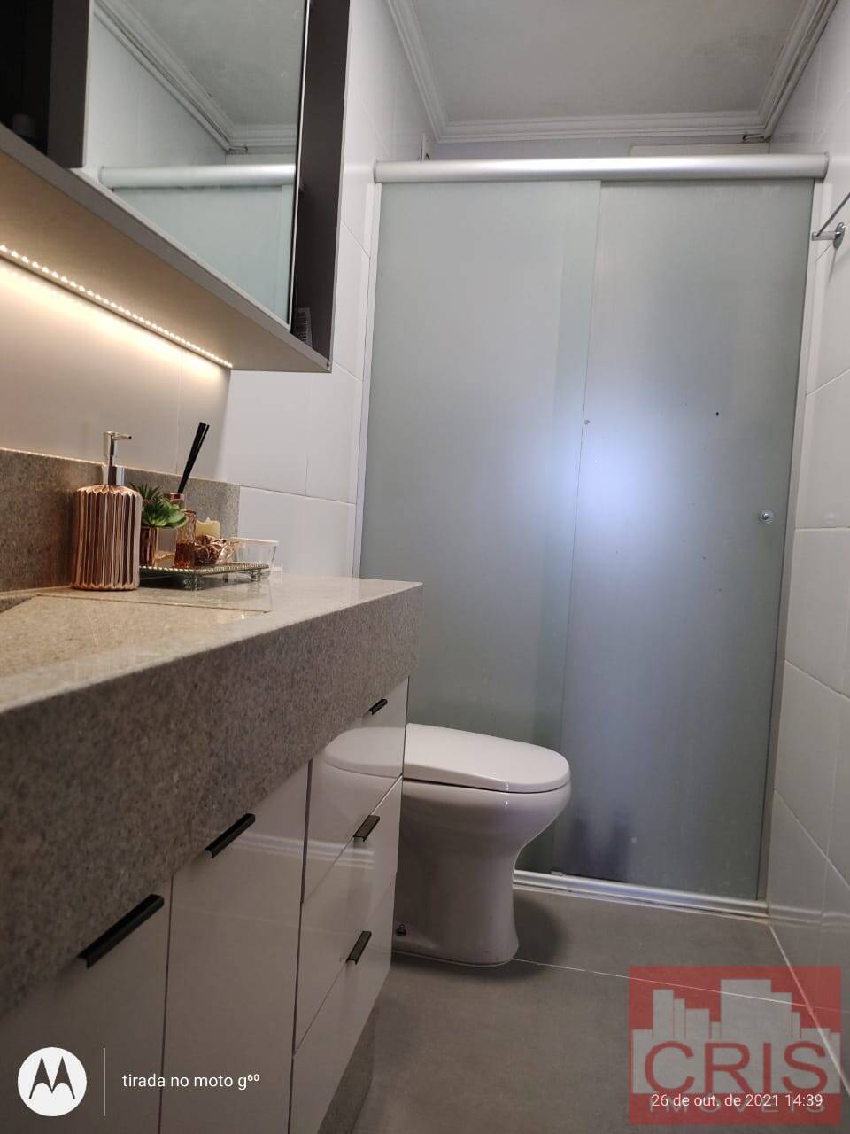 Apartamento à venda com 2 quartos, 81m² - Foto 2