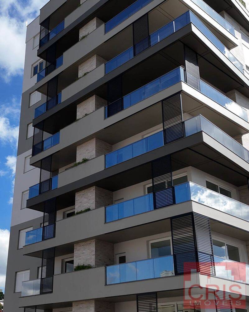 Apartamento à venda com 3 quartos, 138m² - Foto 2