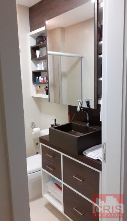 Apartamento à venda com 2 quartos, 91m² - Foto 2